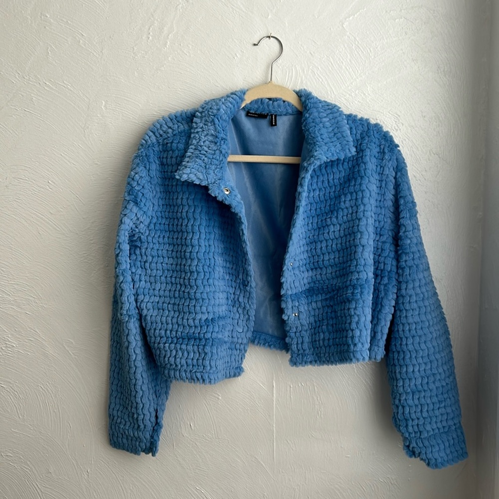 Cropped Fuzzy Snap Closure Jacket